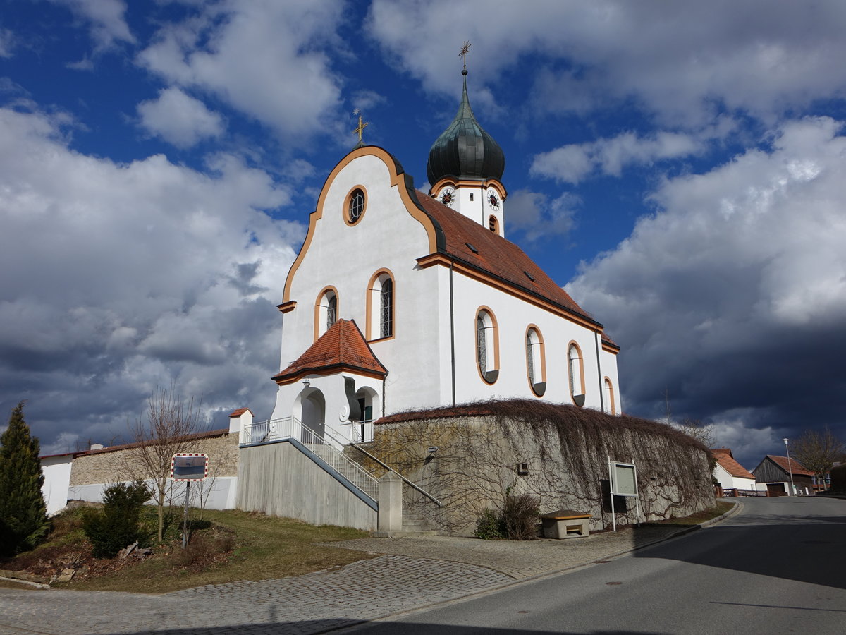 Sondersfeld, Pfarrkirche St. Katharina, neubarock erbaut von 1906 bis 1908 durch den Augsburger Architekten Michael Kurz (05.03.2017)

