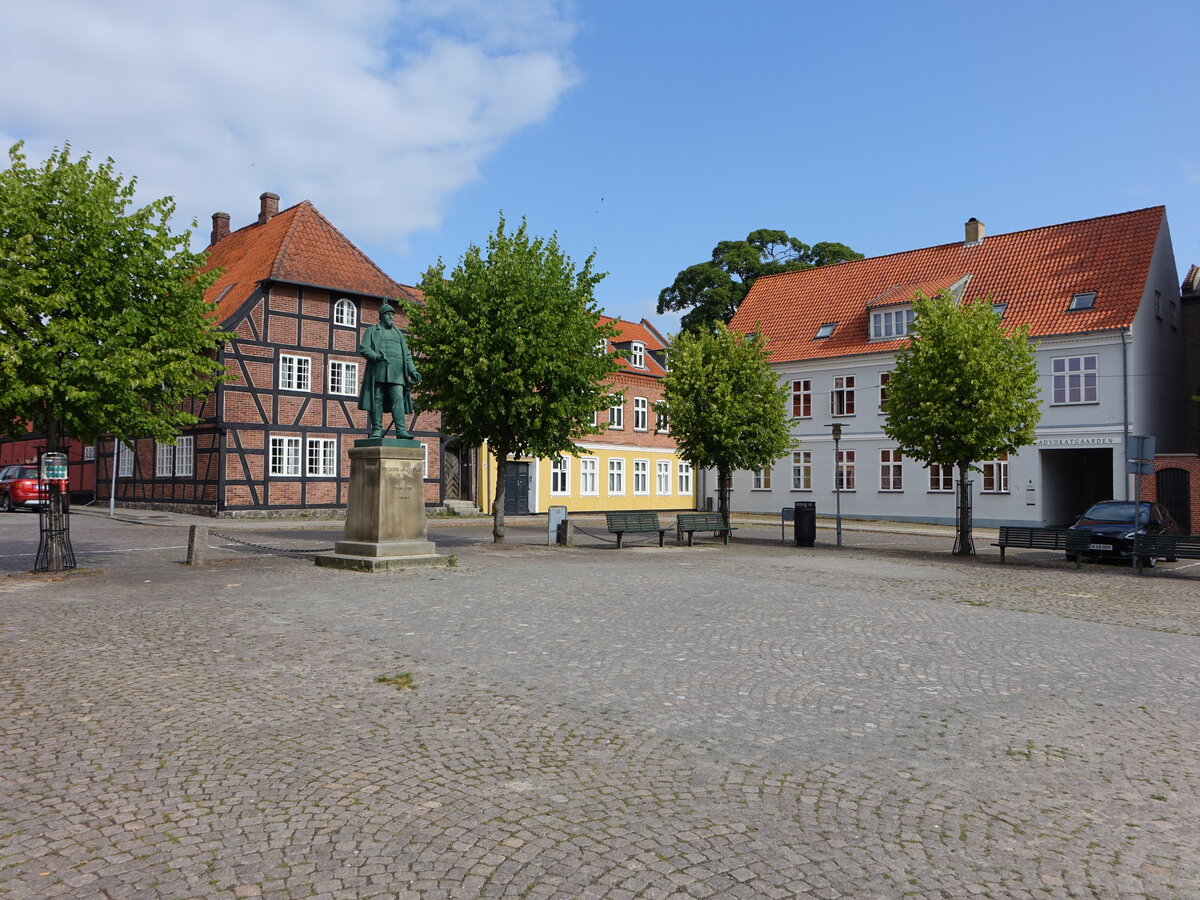 Sor, Frederik den Syvende Denkmal am Torvet Platz (22.07.2021)