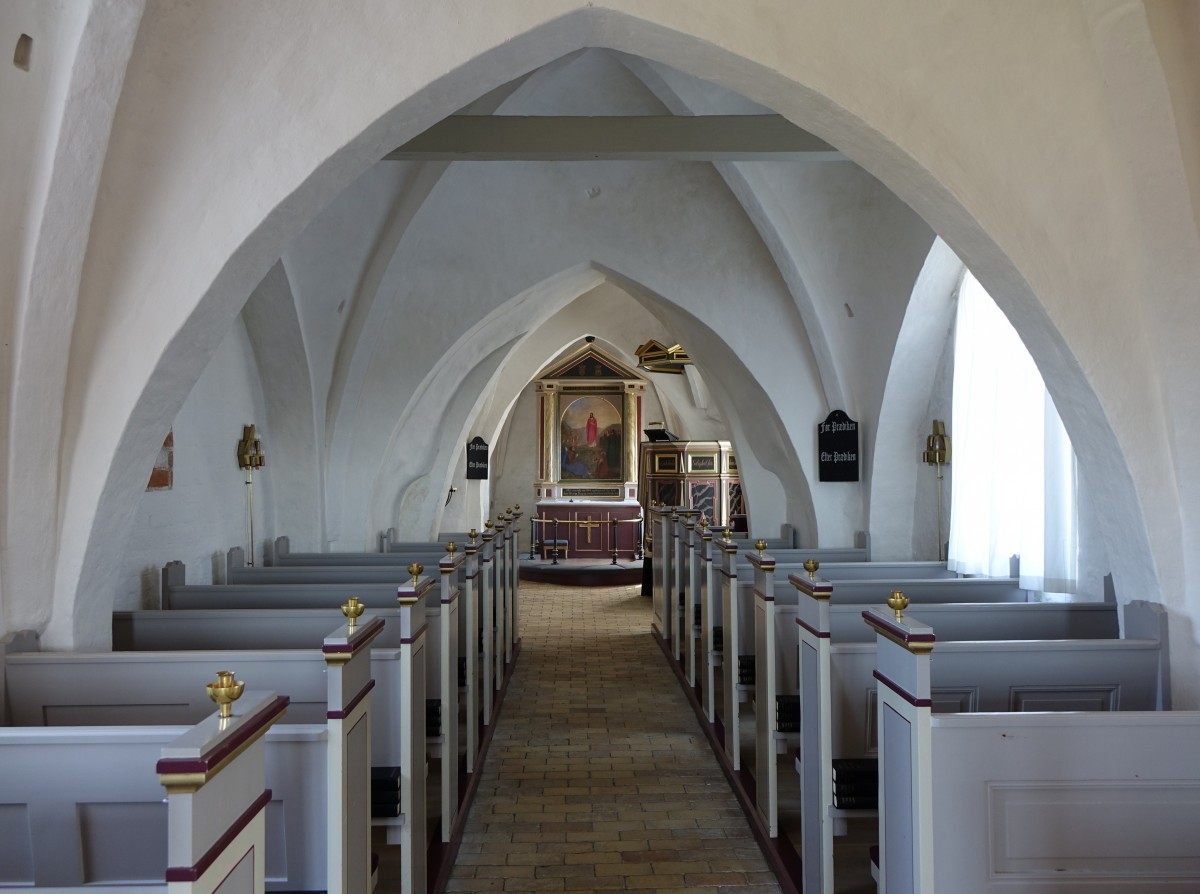 Sor, Innenraum der Kirche von Kindertofte, Kanzel von 1741, Altarbild von Lucie Ingemann von 1853 (20.06.2015)