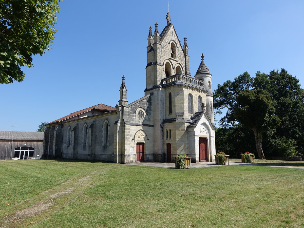Sore, Kirche Saint-Jean-Baptiste aus dem 12. Jahrhundert (25.07.2018)