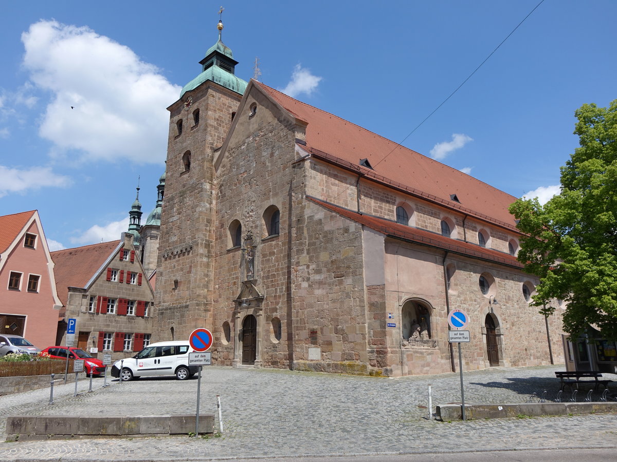 Spalt, St. Emmeran Kirche, ehem. Stiftskirche, erbaut ab dem 12. Jahrhundert, Langhausumbau von 1698 bis 1699 durch Jakob Engel (26.05.2016)