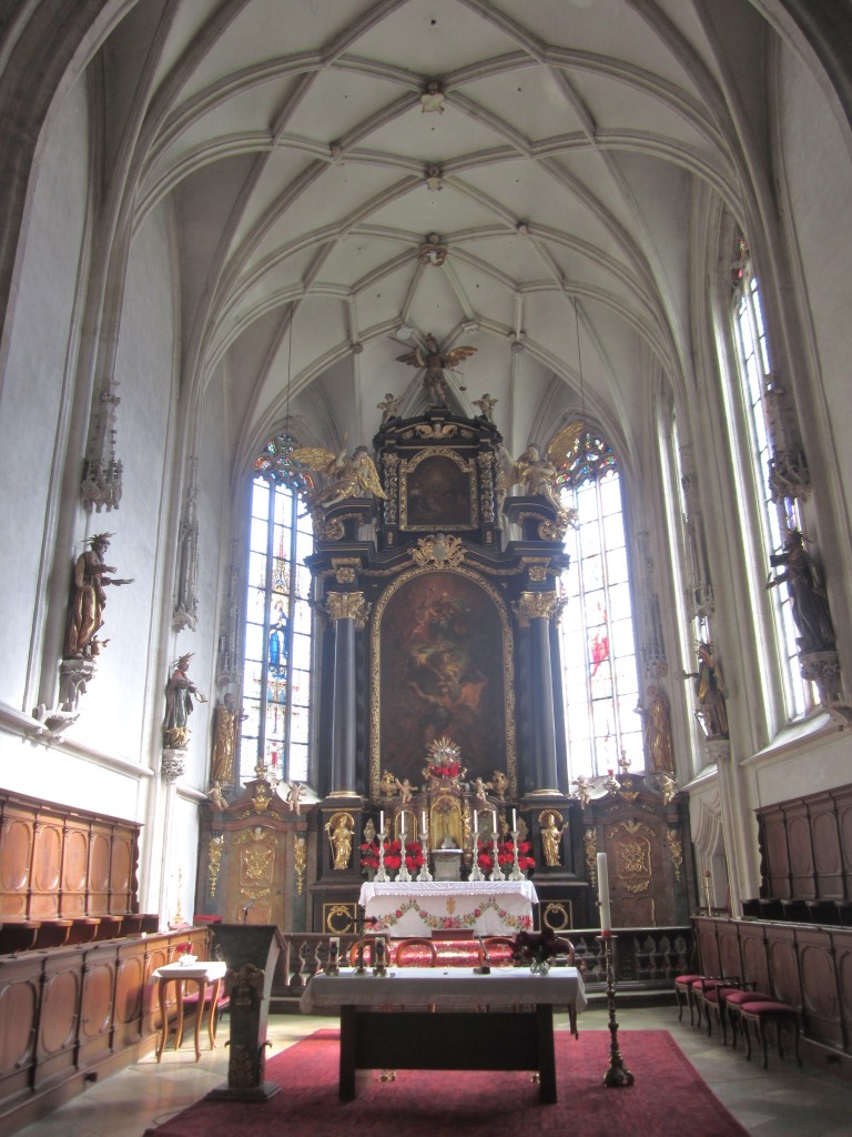 Spitz an der Donau, Hochalter von 1718 der Pfarrkirche St. Mauritius (22.09.2013)
