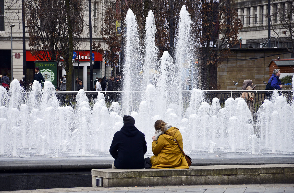 Springbrunnen in den Piccadilly Gardens in Manchester City Centre - England. Aufnahme: 10. Mrz 2018.