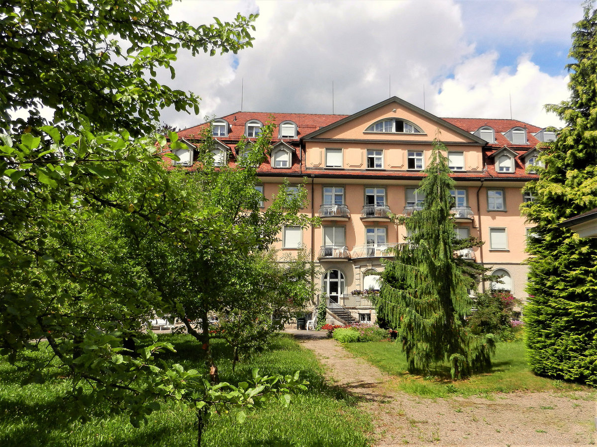 St. Gallen, Altersheim Haus Smmerli, ein prchtiger, noch vom Jugendstil inspirierter, 1915 fertig gestellter Bau - 30.07.2013