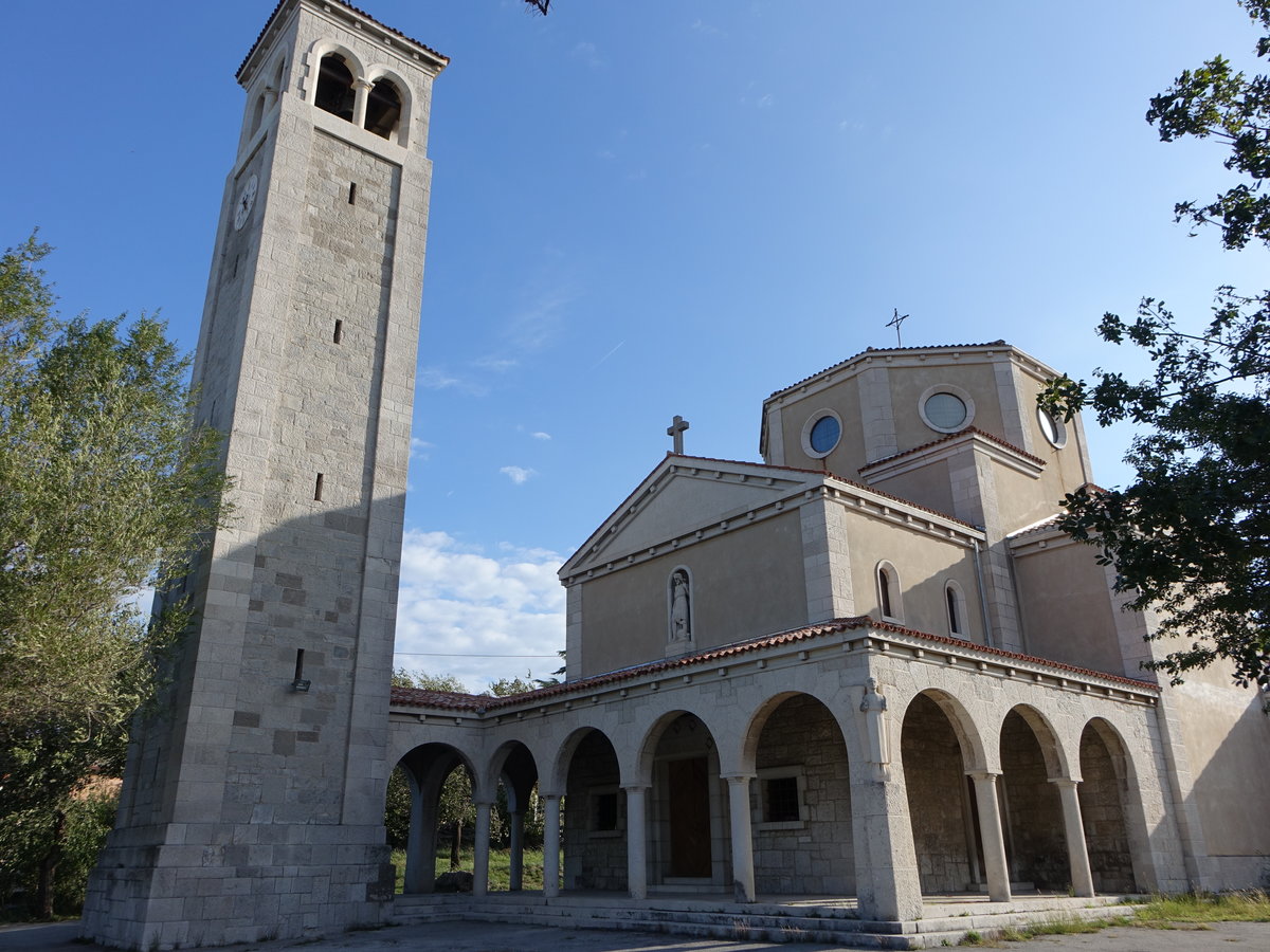 St. Giovanni al Timavo, Pfarrkirche St. Giovanni, erbaut im 15. Jahrhundert (19.09.2019)