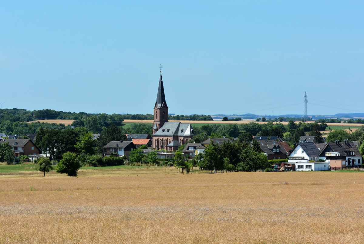 St. Hubertus-Kirche in Eu-Obergartzem - 11.07.2015