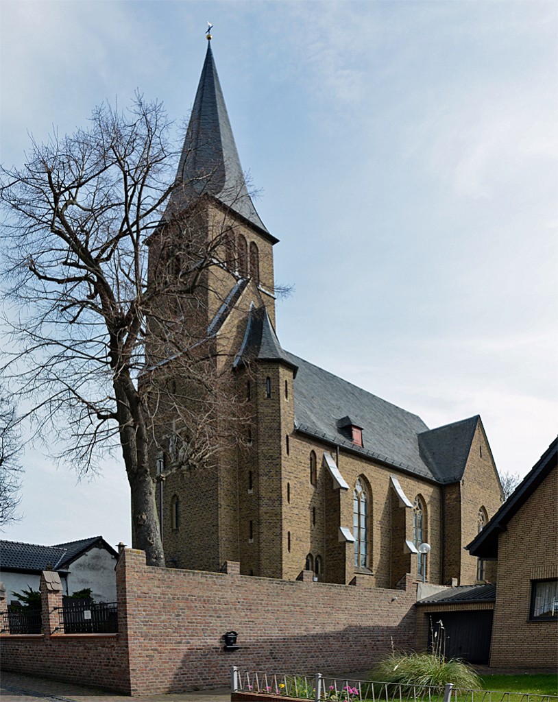 St. Johann Baptist - Kirche in Erftstadt-Niederberg - 19.03.2014