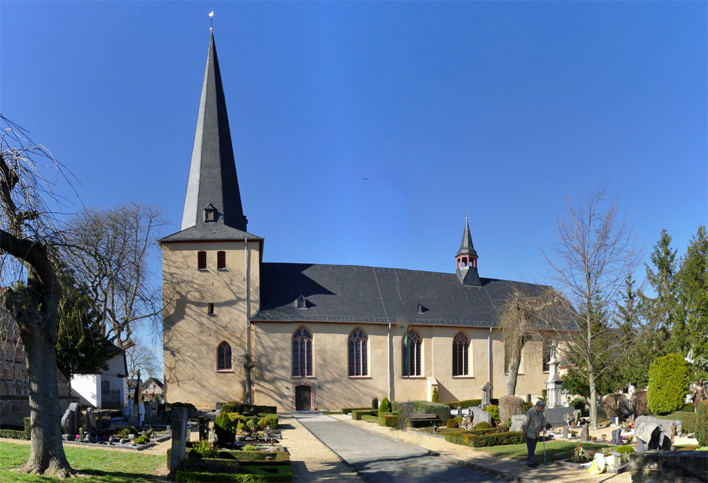 St. Stephani Auffindung, unter Denkmalschutz stehende Kirche in Brvenich (Stadt Zlpich) - 10.03.2017