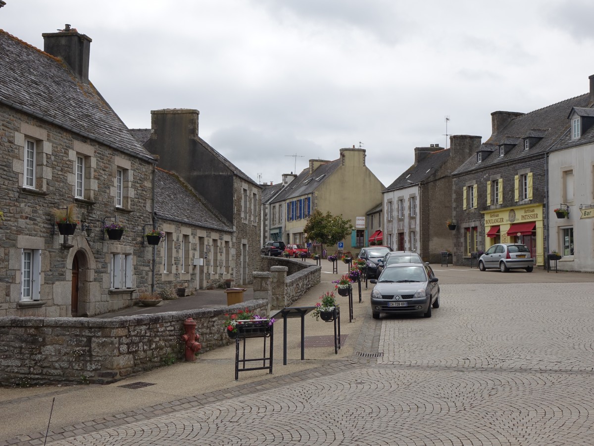 St. Thegonnec, Huser in der Rue du Calvaire (14.07.2015)