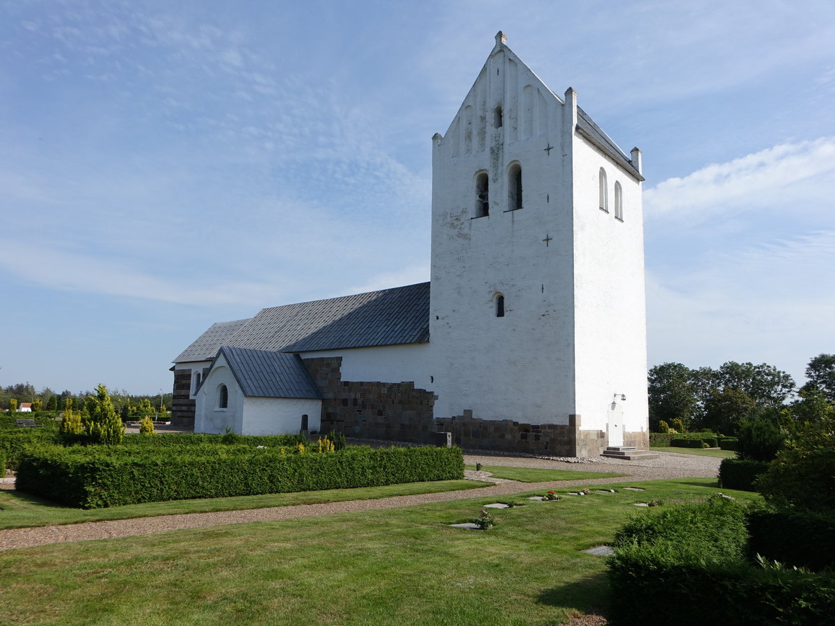 Staby, romanische Ev. Kirche, erbaut Mitte des 12. Jahrhundert (25.07.2019)