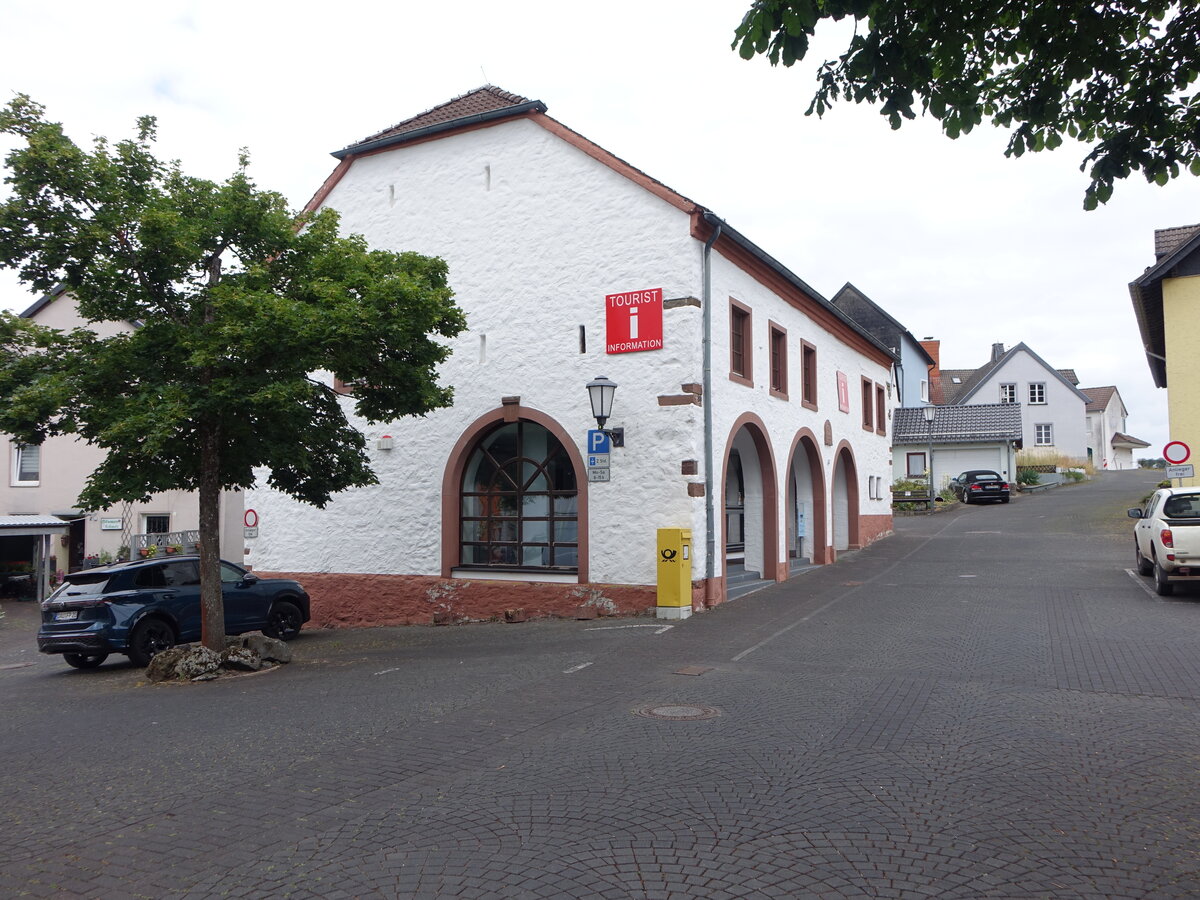 Stadtkyll, Tourismusb�ro in der alten Marktscheune (20.07.2026)
