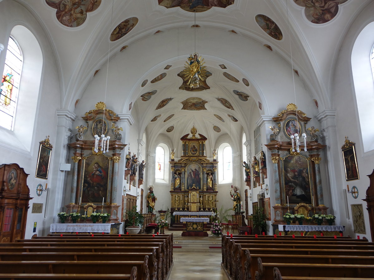 Stamsried, sptbarocker Innenraum der St. Johannes Kirche, erbaut von 1719 bis 1722 (03.06.2017)