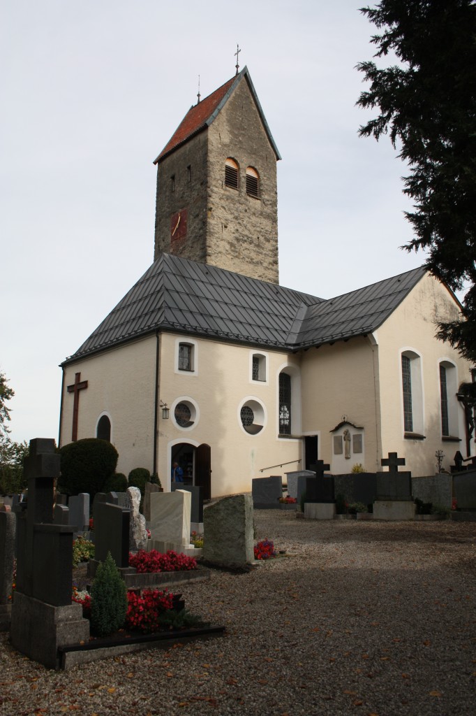 Stein im Allgu, sptgotische Pfarrkirche St. Mauritius, Langhaus von 1709, seitliche Marienkapelle von 1450 (12.10.2014)