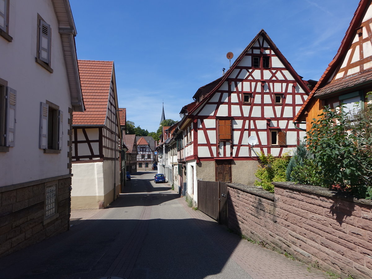 Stein, Fachwerkhuser in der Bauschlotter Strae (12.08.2017)