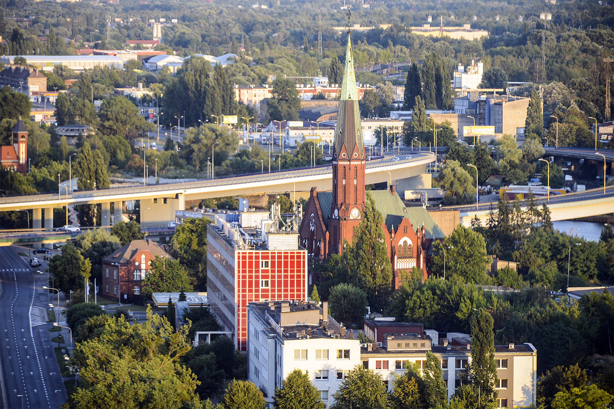 Stettin / Szczecin - Die Bugenhagenkirche (Kościół Świętej Trójcy w Szczecinie) vom Turm der Jakobikirche aus gesehen. Aufnahme: 10. August 2019.