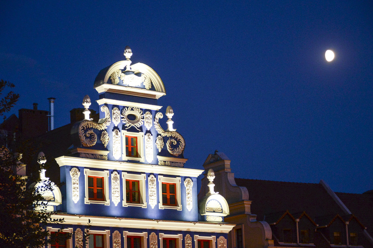 Stettin / Szczecin - Giebel eines rekonstruierten Barockhauses am Heumarkt (Rynek Sienny). Aufnahme: 10. August 2019.