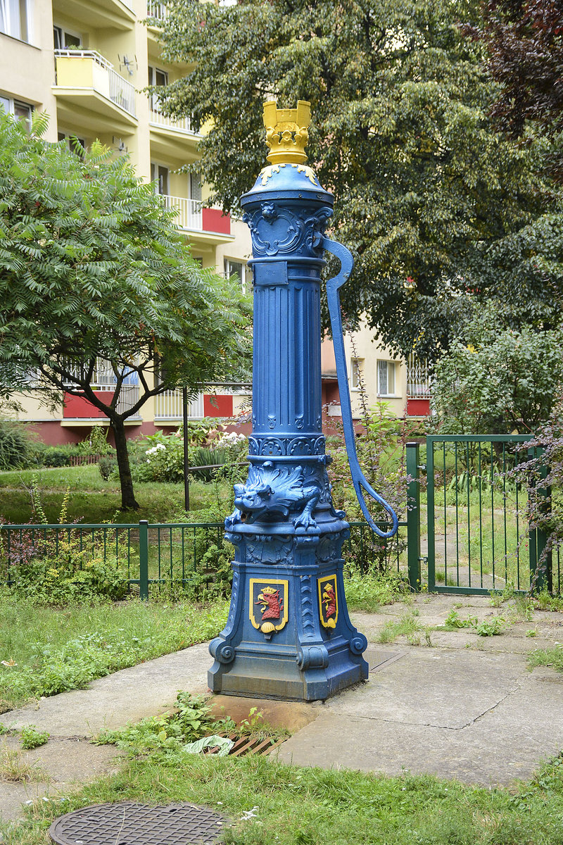 Stettin / Szczecin - Historische Wasserpumpen in der Stadt Stettin, zwischen zwischen 1865 und 1895 angefertigt. Insgesamt gibt es 27 dieser alten Pumpen, die eine Hhe von fast drei Metern haben. Aufnahme: 17. August 2019.