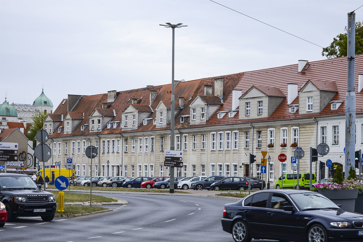 Stettin - Szczecin - Huser aus der deutschen Grnderzeit am Plac Żołnierza Polskiego (bis 1945: Knigsplatz). Aufnahme: 17. August 2019.