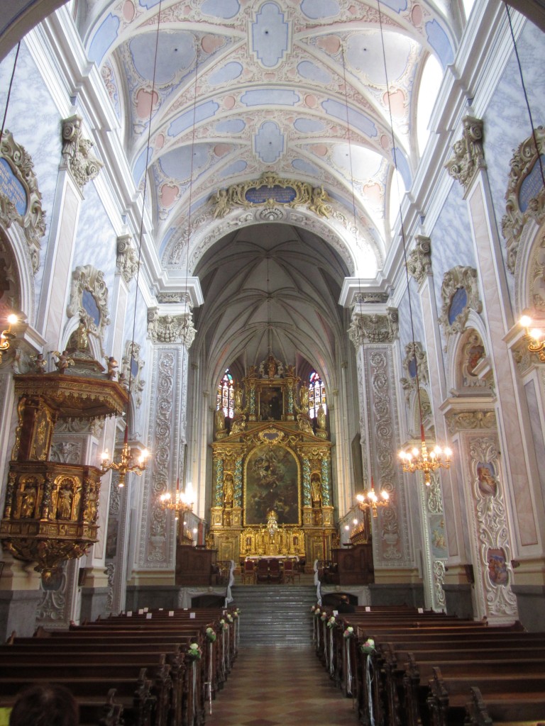 Stift Gttweig, Langschiff der Stiftskirche mit Hochaltar von Hermann Schmid 1639), 
Hochaltarbild von Johann Andreas Wolff, Chorgesthl von Franz Staudinger (1766), 8 Seitenkapellen (22.09.2013)