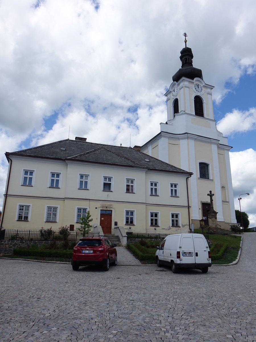 Stity / Mhrisch Schildberg, Pfarrkirche Maria Himmelfahrt, erbaut ab 1755 (30.06.2020)