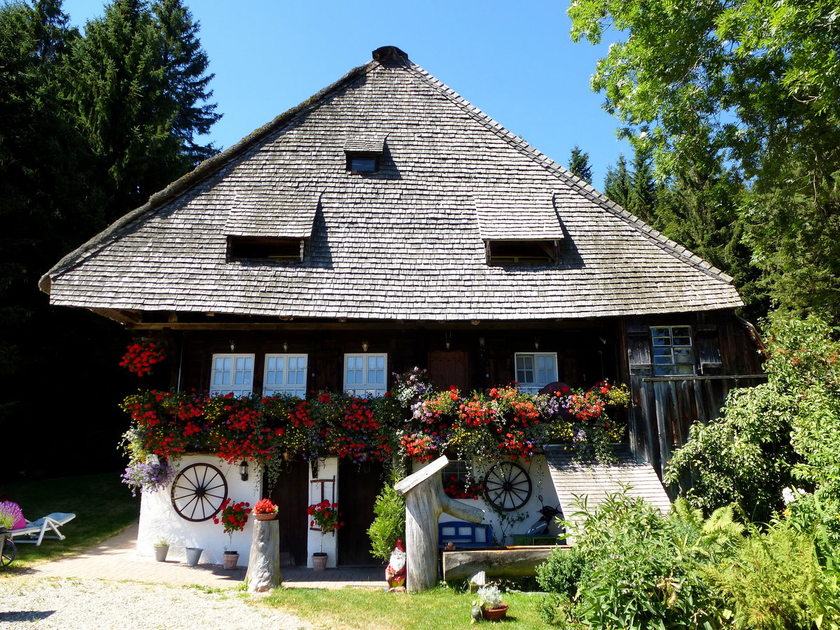 St.Mrgen im Schwarzwald, die historische Rankmhle oberhalb des Ortes, Juli 2015