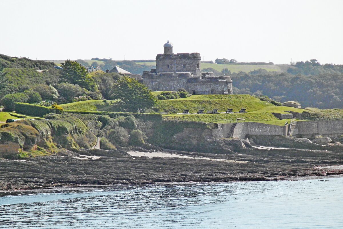 St.Mawes Castle am 15.09.2012. St. Mawes Castle wurde zwischen 1540–1545 als Teil der von Heinrich VIII angeordneten Befestigung der englischen S�dk�ste in der Bucht von Falmouth errichtet.