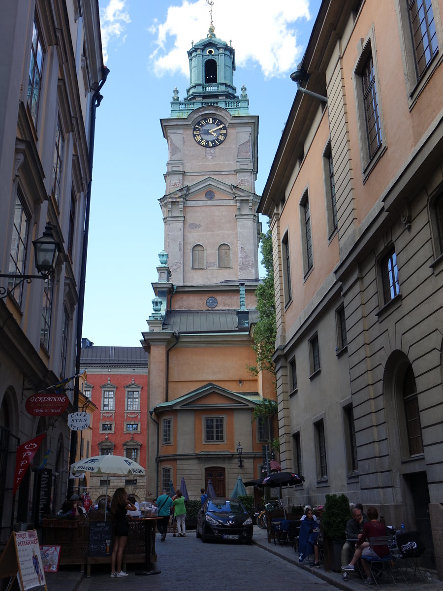Stockholm, Domkirche St. Nikolaus, erbaut von 1470 bis 1497 durch Sten Sture, barocke Umgestaltung von 1736 bis 1745 durch Johan Eberhard Carlberg, Turmhaube von 1742 (04.06.2018)
