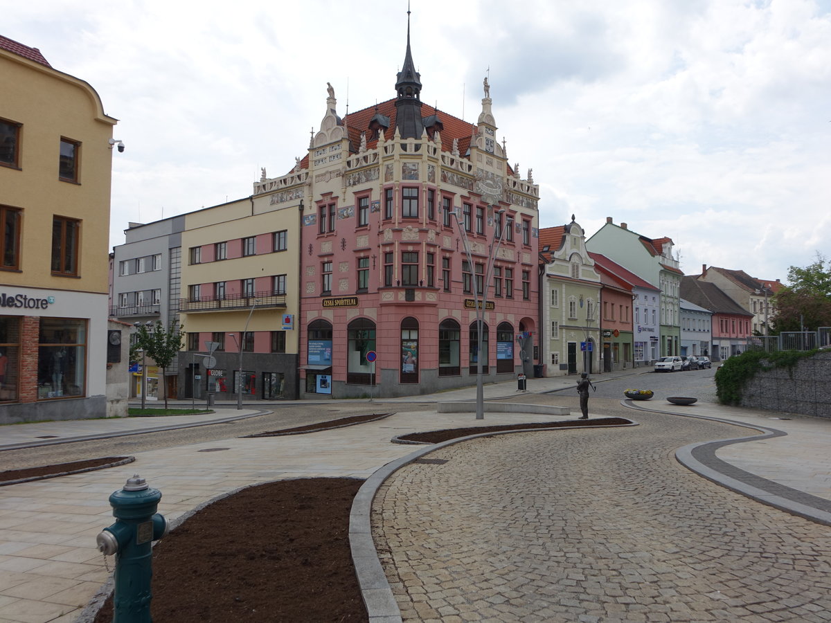 Strakonice, Gebude am Hauptplatz Velke Namesti (25.05.2019)