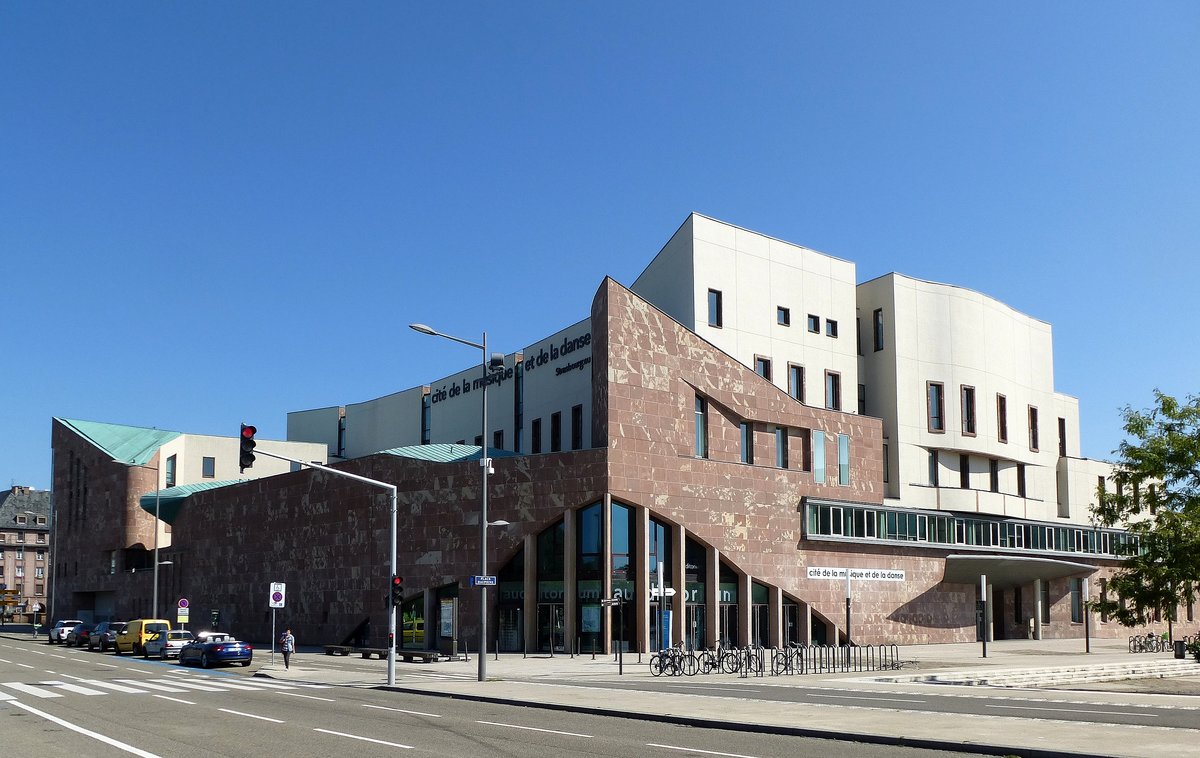 Straburg, das 2006 fertiggestellte Konservatorium, Zentrum fr Musik-und Tanzausbildung, Aug.2016