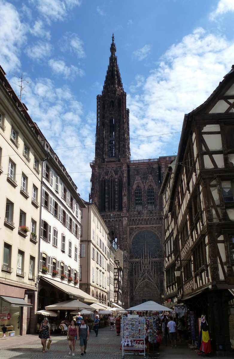 Straburg, Blick durch die Rue Merciere zum Mnster, Juli 2016