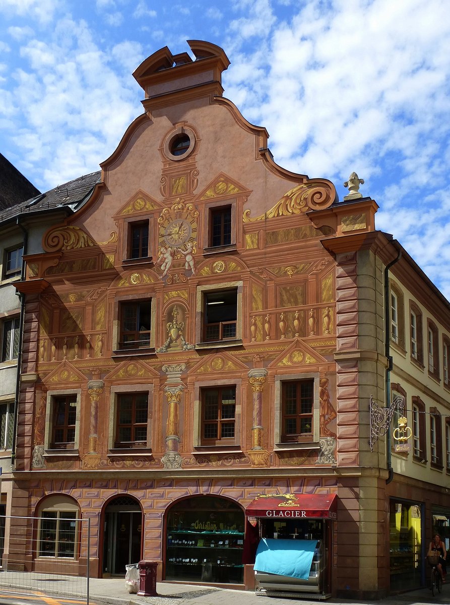 Straburg, Fassadenmalerei am Haus der bekannten Konditorei  Christian , Juli 2016 