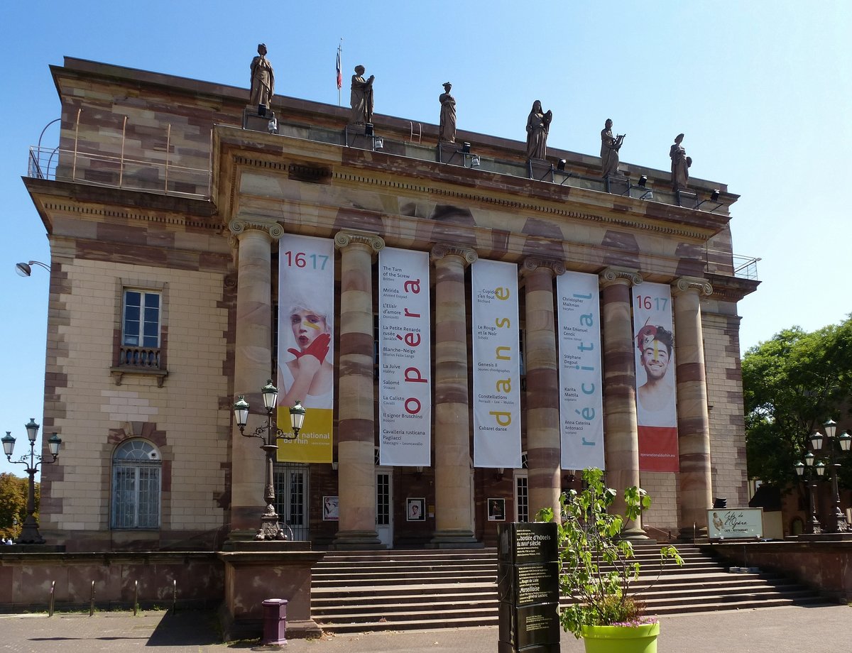 Straburg, die neoklassizistische Fassade der Nationalen Rhein-Oper, 1804-21 erbaut, Aug.2016