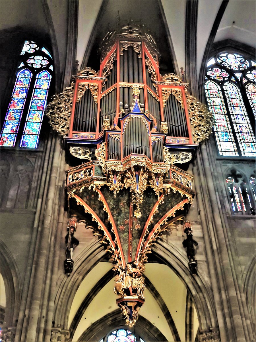 Straßburger Münster, die Schwalbenhausorgel mit ihrem erhaltenen gotischen Gehäuse - 08.05.2017