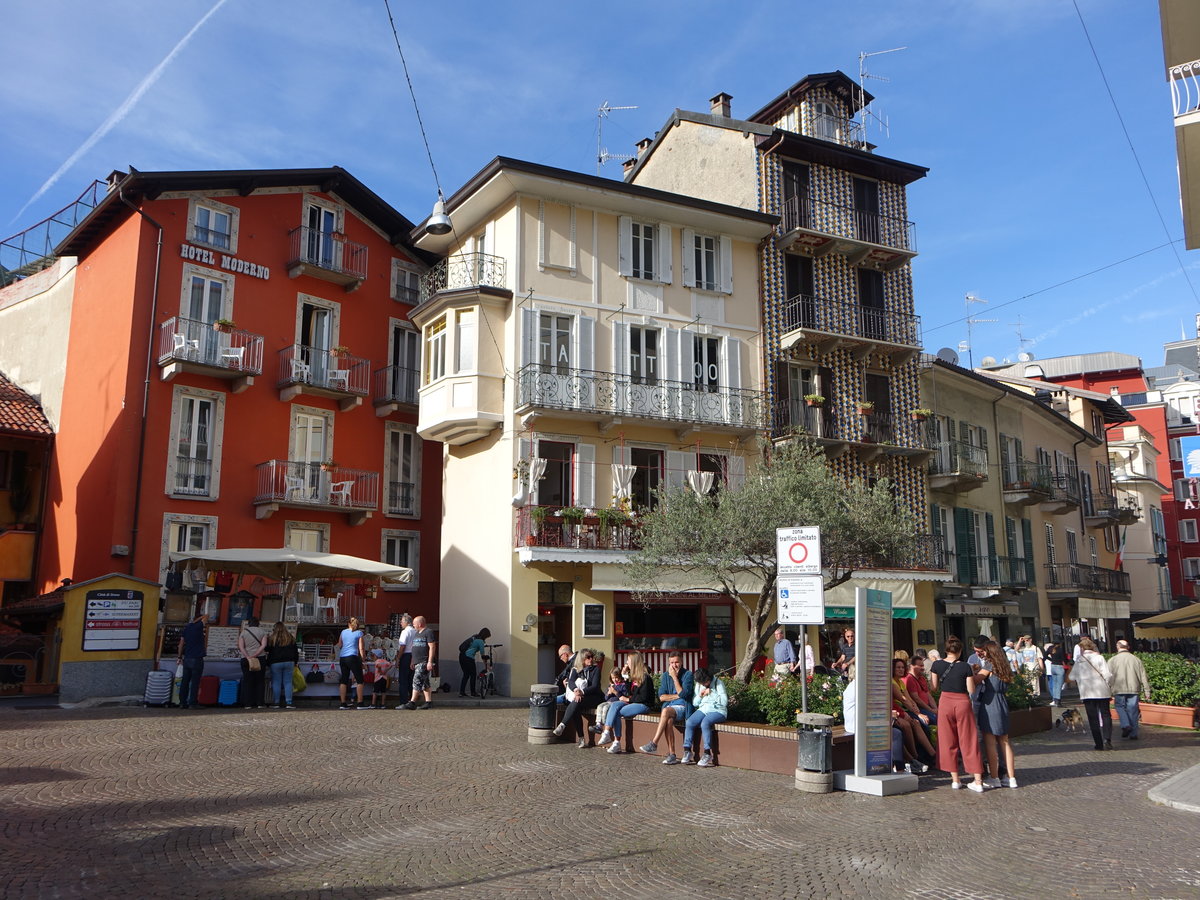 Stresa, historische Huser in der Via Giuseppe Mazzini (05.10.2019)