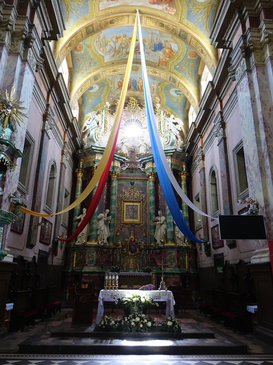 Studzianna-Poswietne, Hochaltar im Chor der St. Philippus Kirche (14.06.2021)