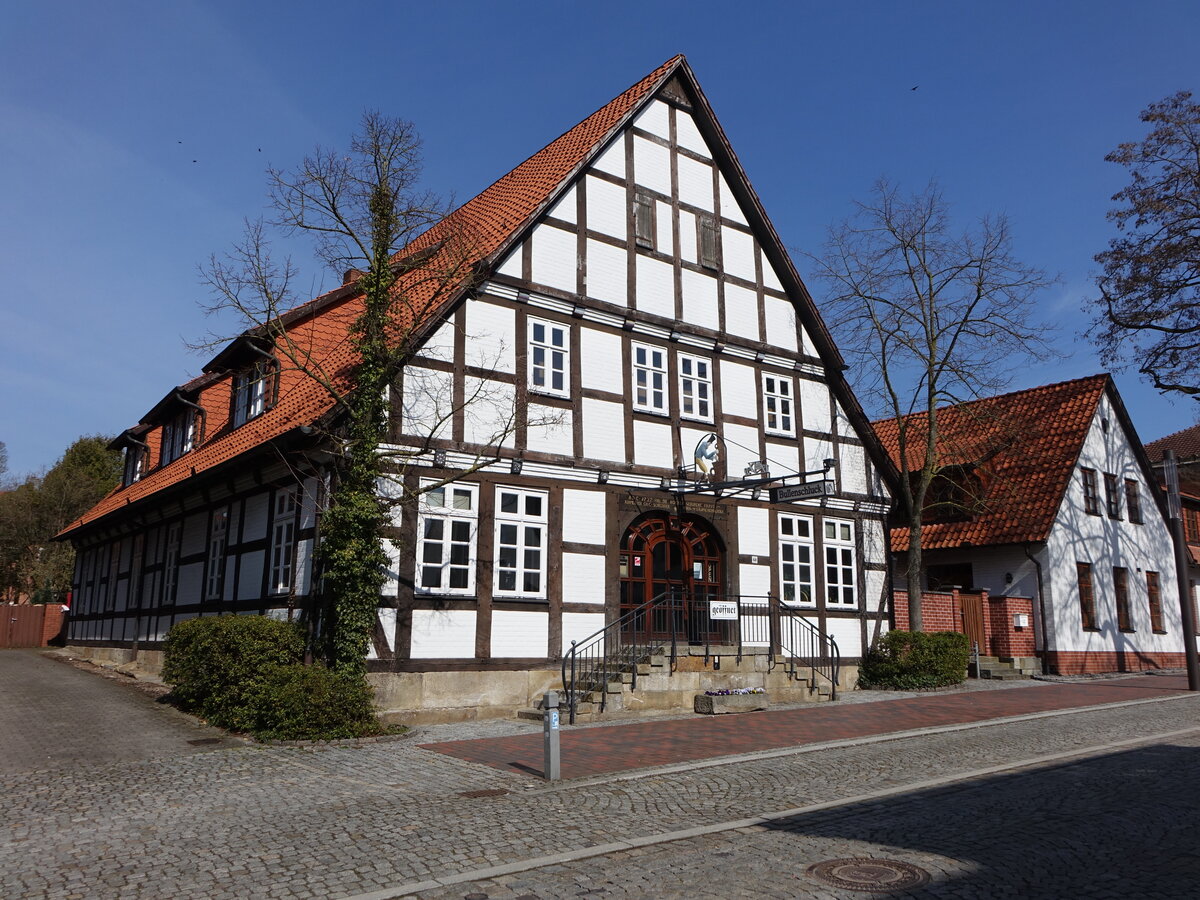 Sulingen, historisches Fachwerkhaus in der Lange Stra�e, heute Cafe (23.03.2026)