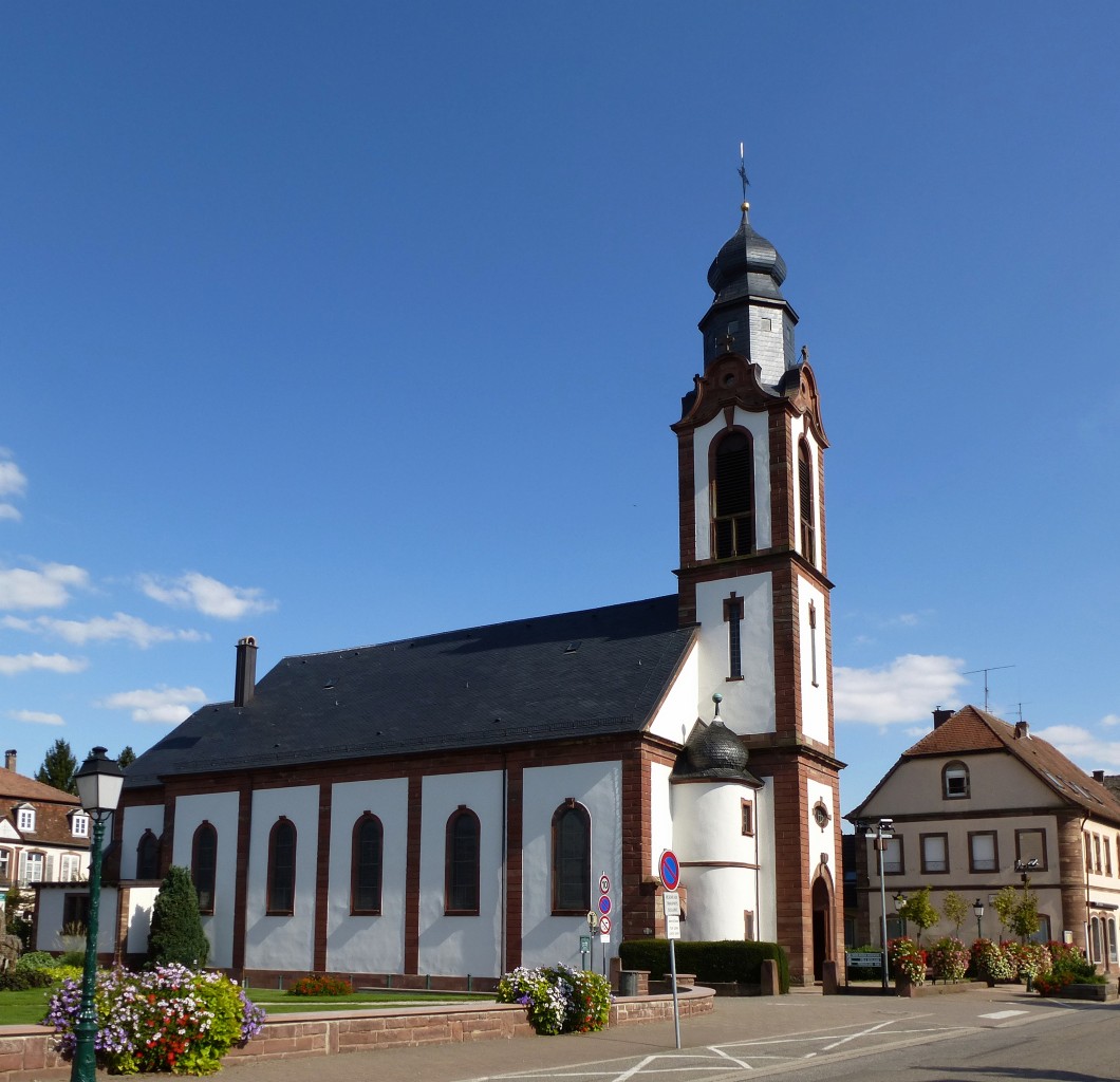 Sulz unterm Wald (Soultz-sous-Forets), die katholische Kirche St.Peter und Paul, 1910 geweiht, Sept.2015