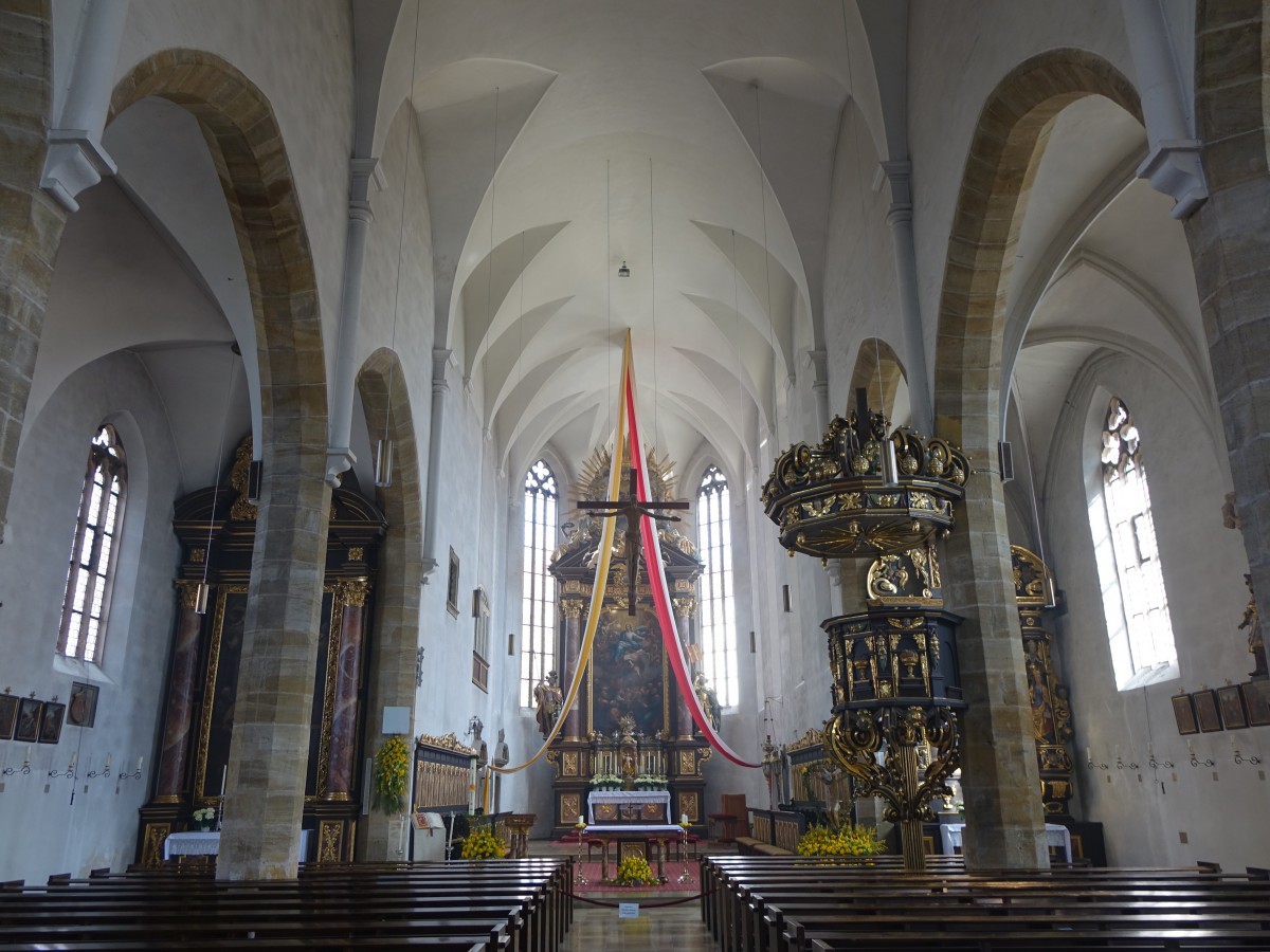 Sulzbach-Rosenberg, Innenraum der Pfarrkirche St. Marien (05.04.2015)