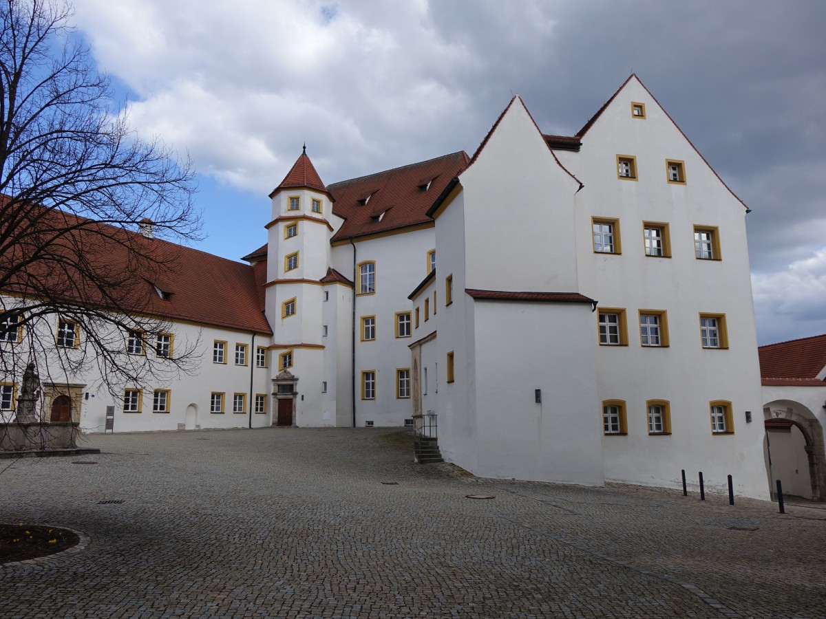 Sulzbach-Rosenberg, Schloss, von 1582 bis 1794 Residenz der Wittelsbacher (05.04.2015)