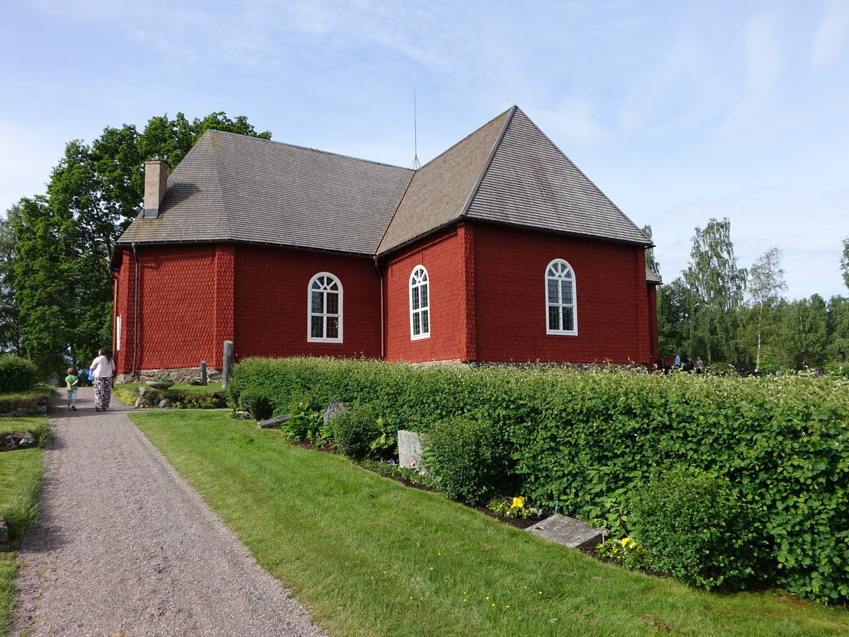 Sundborn, Ev. Kirche, erbaut 1755 als Holzkirche mit kreuzfrmigen Grundri, farbliche Gestaltung von Carl Larsson von 1905 (16.06.2017)