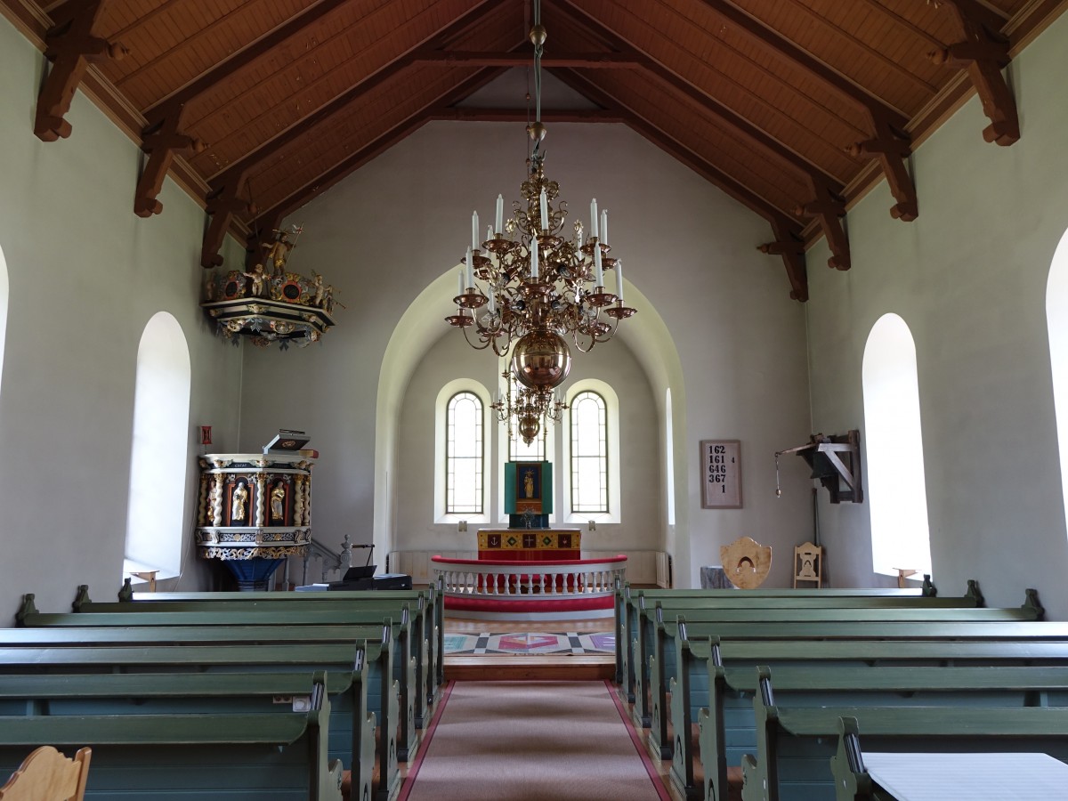 Suntak, Innenraum der Kirche, Kanzel aus der alten Kirche von 1713 (14.06.2015)