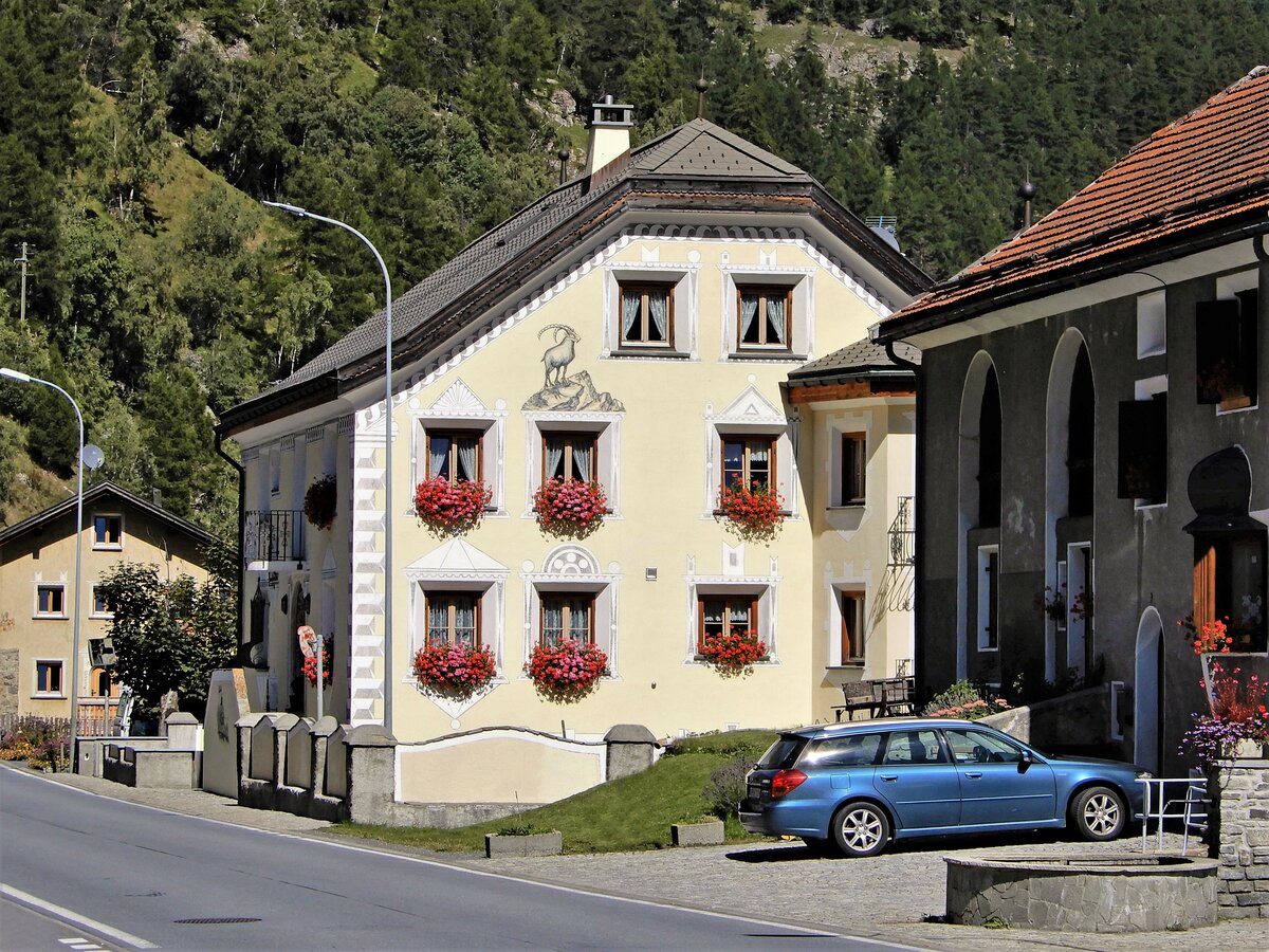 Susch im Unterengadin, Sot Plaz 4, typisches traditionelles Haus, 2003 renoviert - 13.09.2019