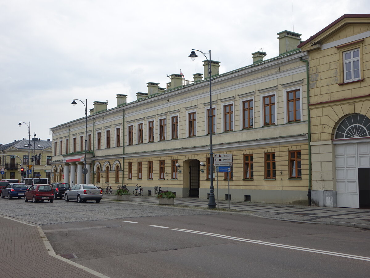 Suwalki, Rathaus in der Adama Mickiewicza Strae (04.08.2021)