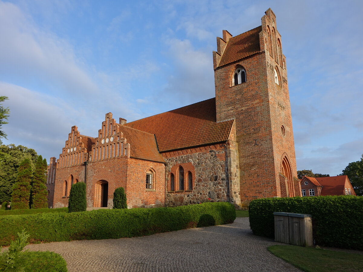 Svrdborg, evangelische Kirche, romanisches Langhaus und sptgotische Anbauten (18.07.2021)