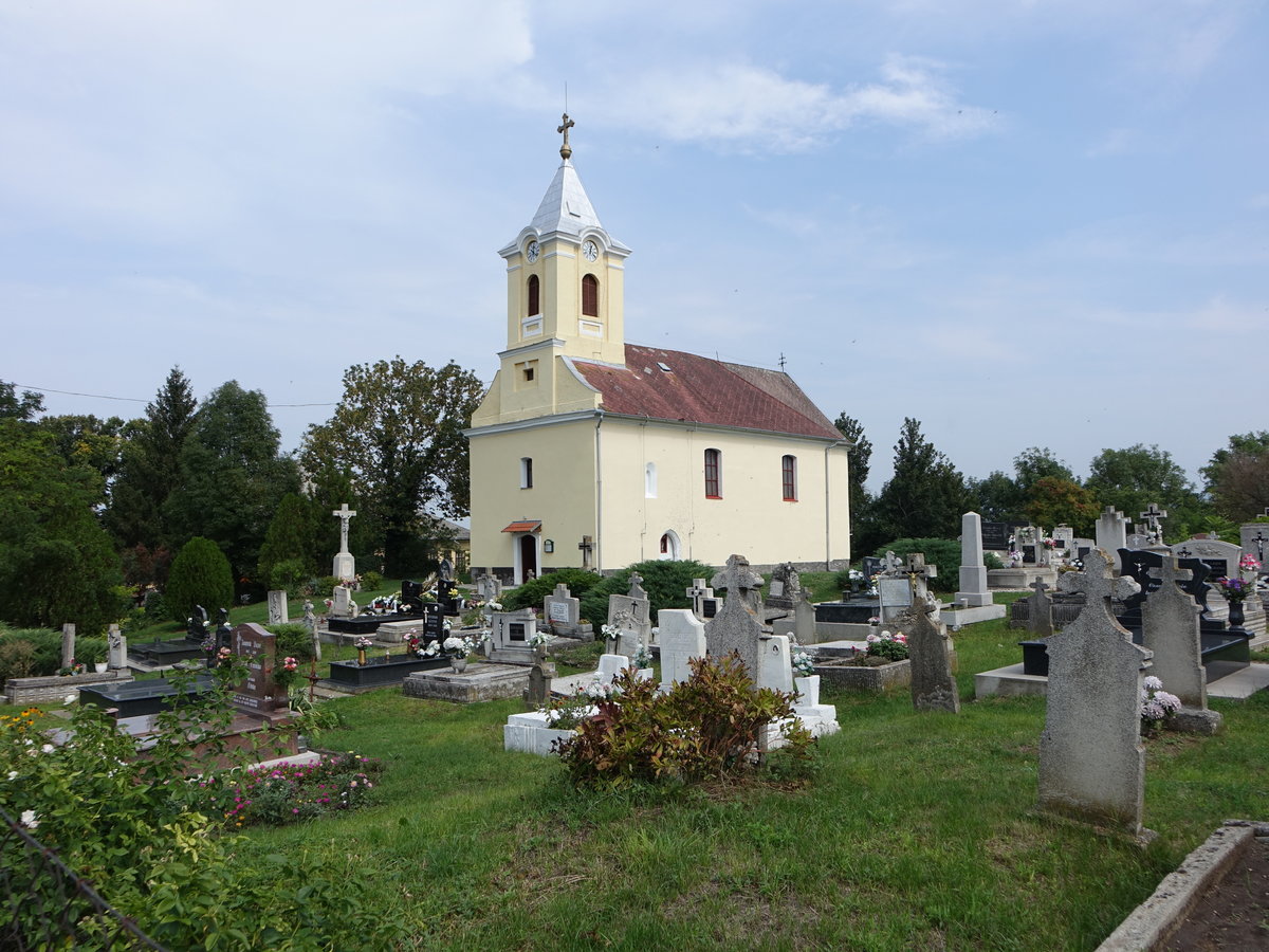 Szarvasgede, katholische Pfarrkirche St. Maria, erbaut im 18. Jahrhundert (03.09.2018)