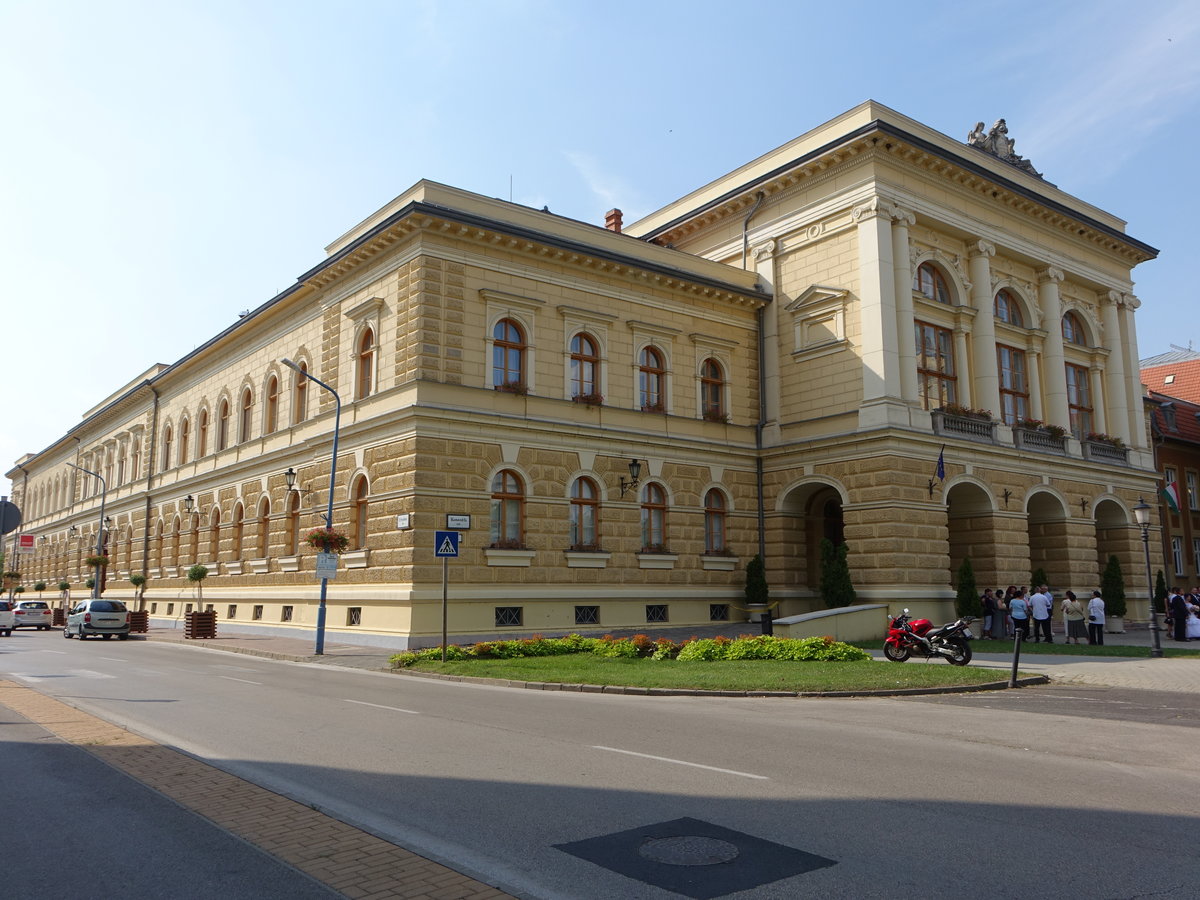 Szentes, Komitatshaus, erbaut bis 1883 durch Endre Makai (24.08.2019)