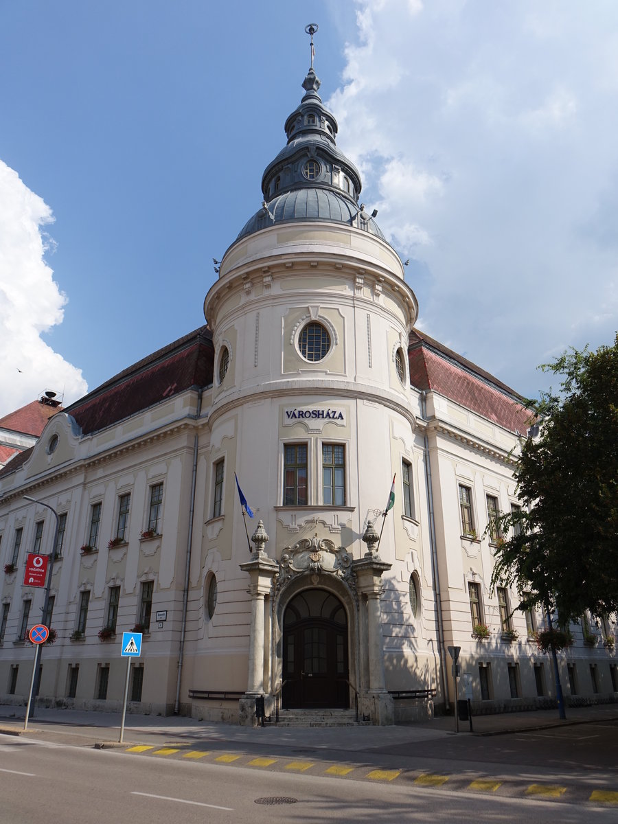 Szentes, neobarockes Rathaus am Kossuth Ter, erbaut von 1911 bis 1912 durch Alajos Bohn (24.08.2019)