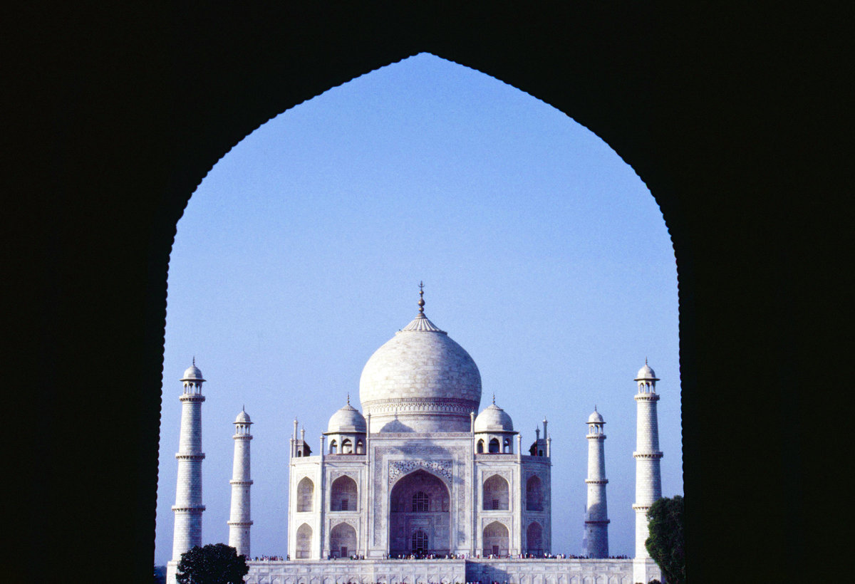 Taj Mahal in Agra. Bild vom Dia. Aufnahme: Oktober 1988.