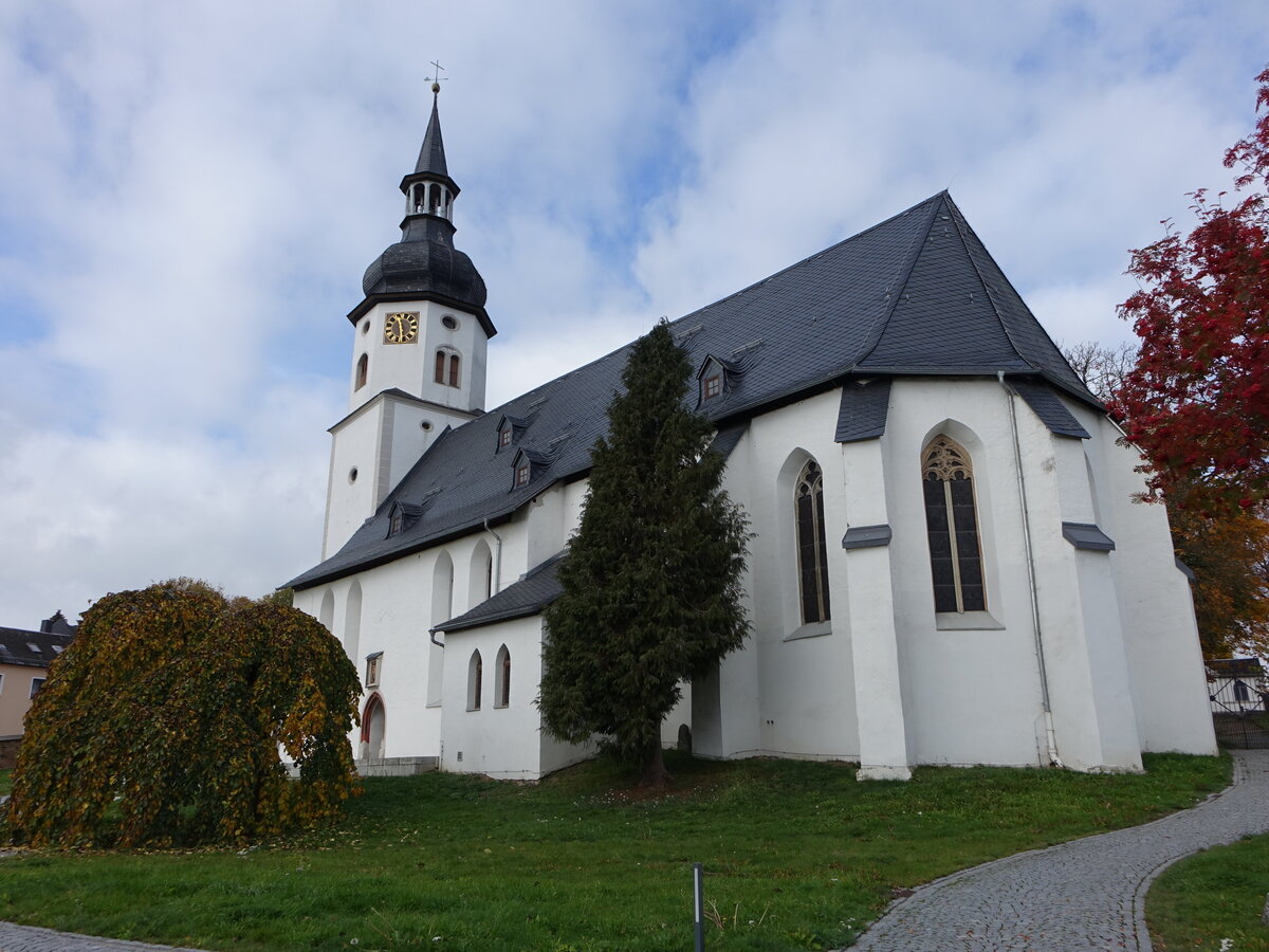 Tanna, evangelische St. Andreas, erbaut im 15. Jahrhundert (19.10.2022)