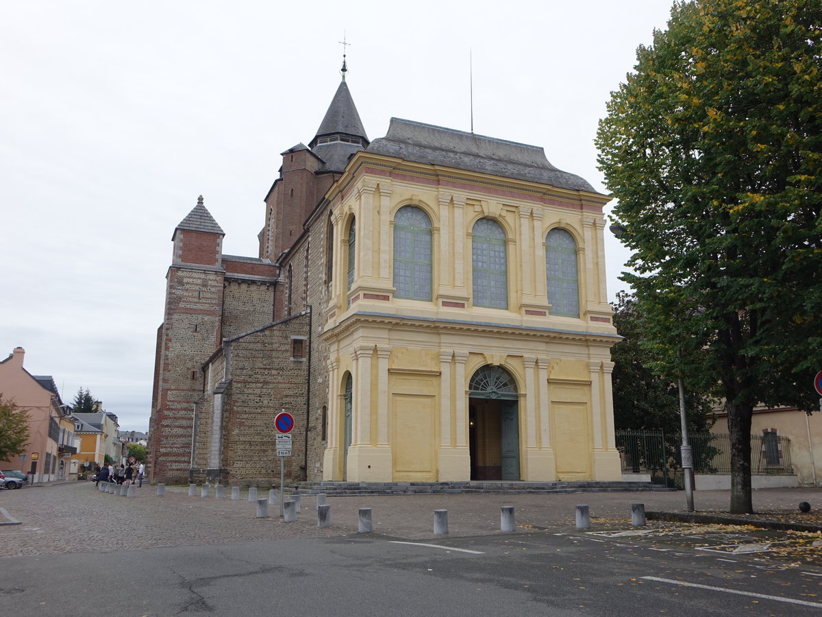 Tarbes, Kathedrale Notre-Dame-de-la Sede, erbaut im 12. Jahrhundert (01.10.2017)